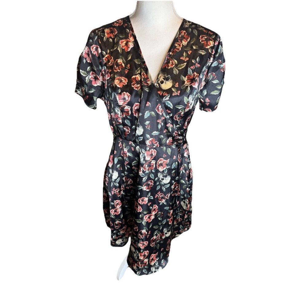 Hot Topic Womens Size Small Roses Grunge Skulls Minidress